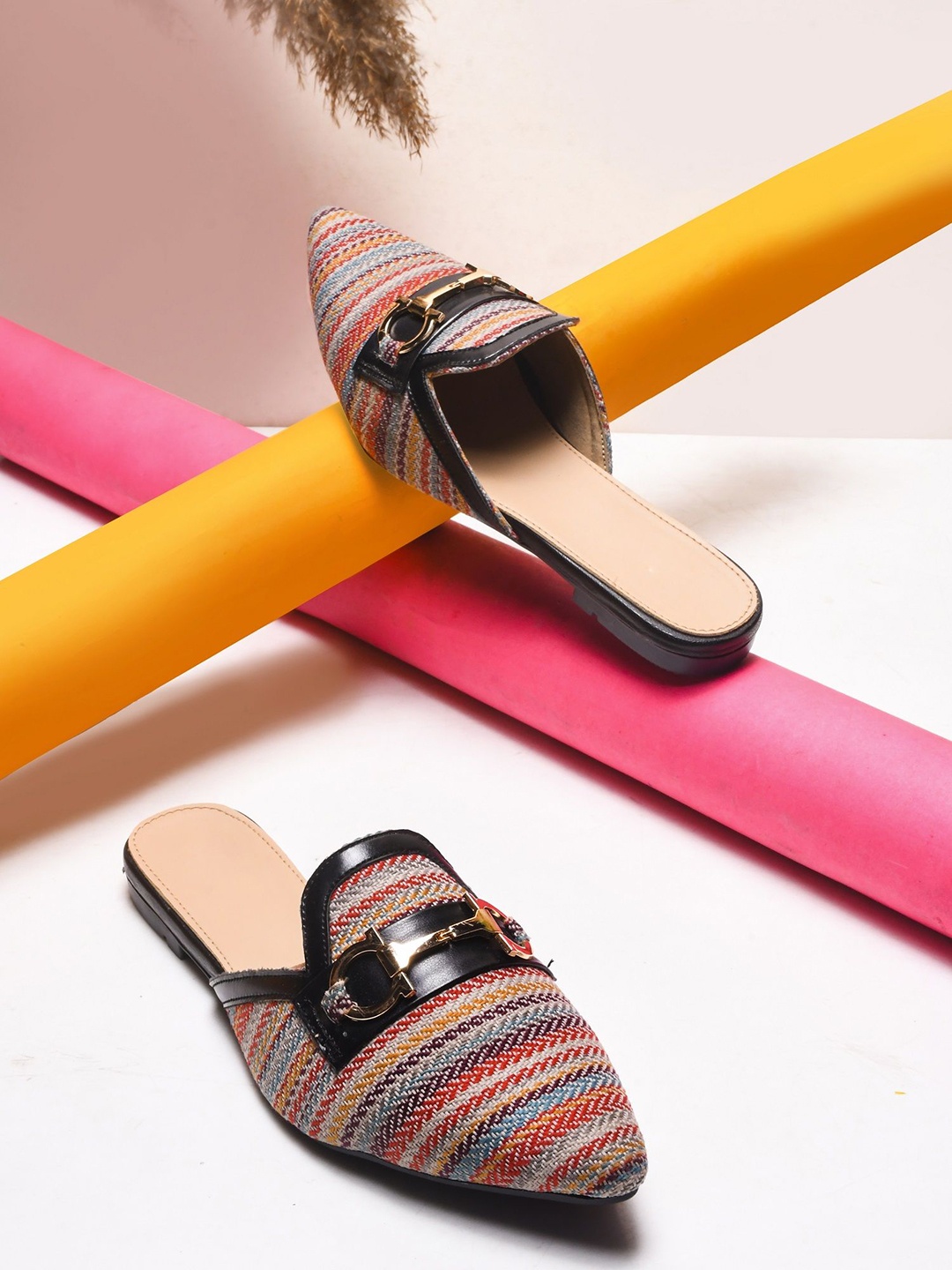 

Try Me Women Colourblocked Ethnic Ballerinas Flats, Black