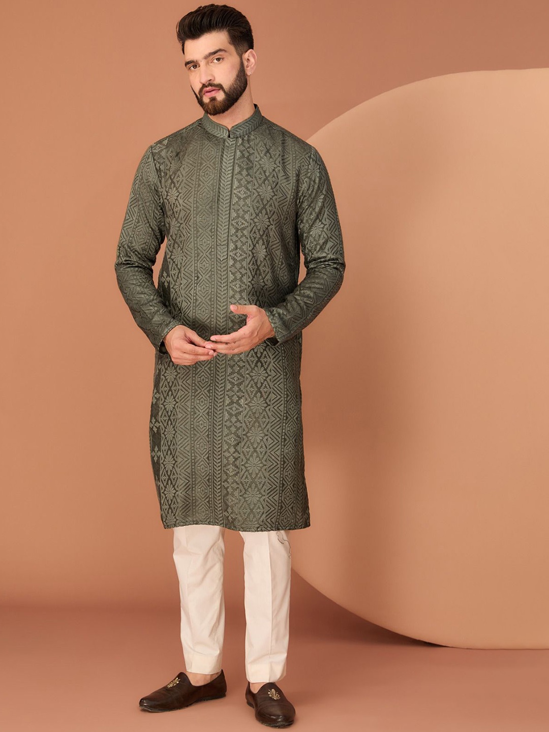 

KASBAH CLOTHING NISHCHAIY SAJDEH Geometric Woven Design Georgette Straight Kurta, Green