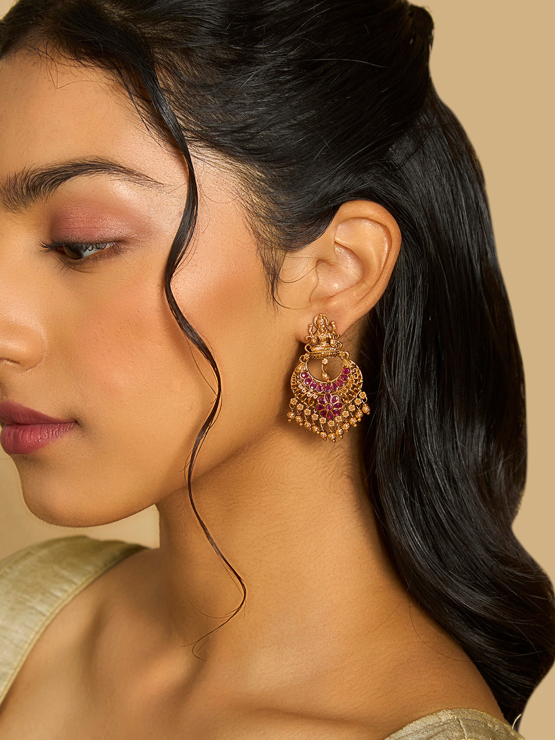 

Kushal's Fashion Jewellery Circular Chandbalis Earrings, Red