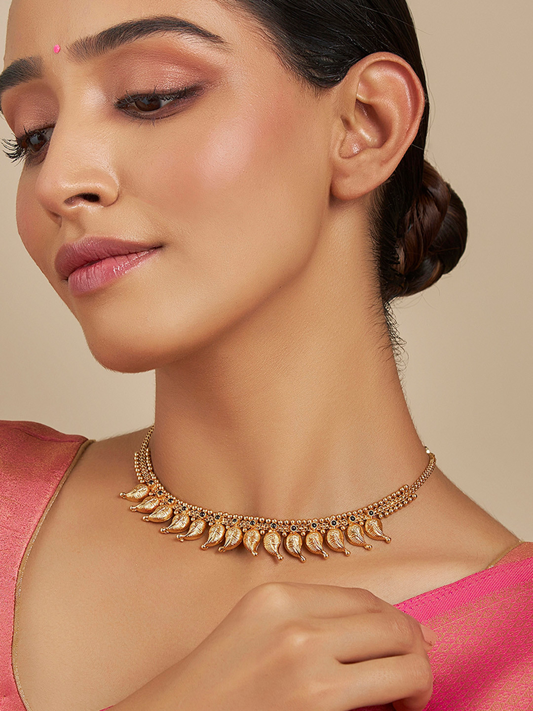 

Kushal's Fashion Jewellery Artificial Stones 92.5 Silver Gold Plated Temple Necklace