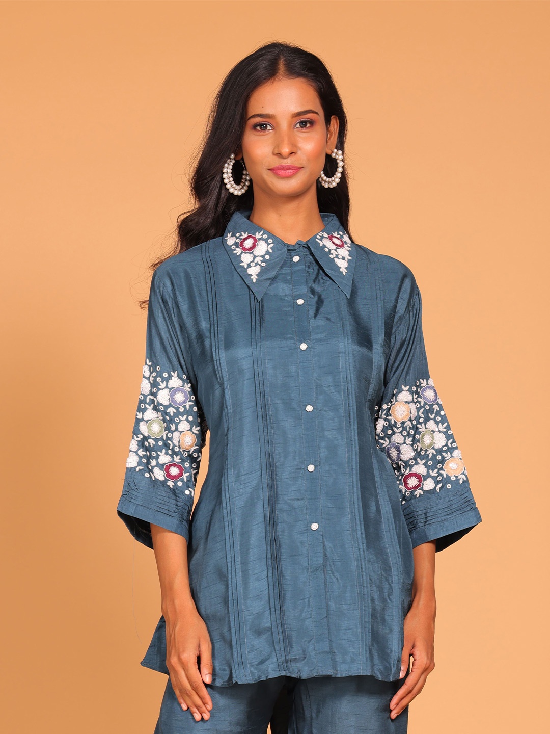 

Morchari Shirt Collar Embroidered Tunic, Blue