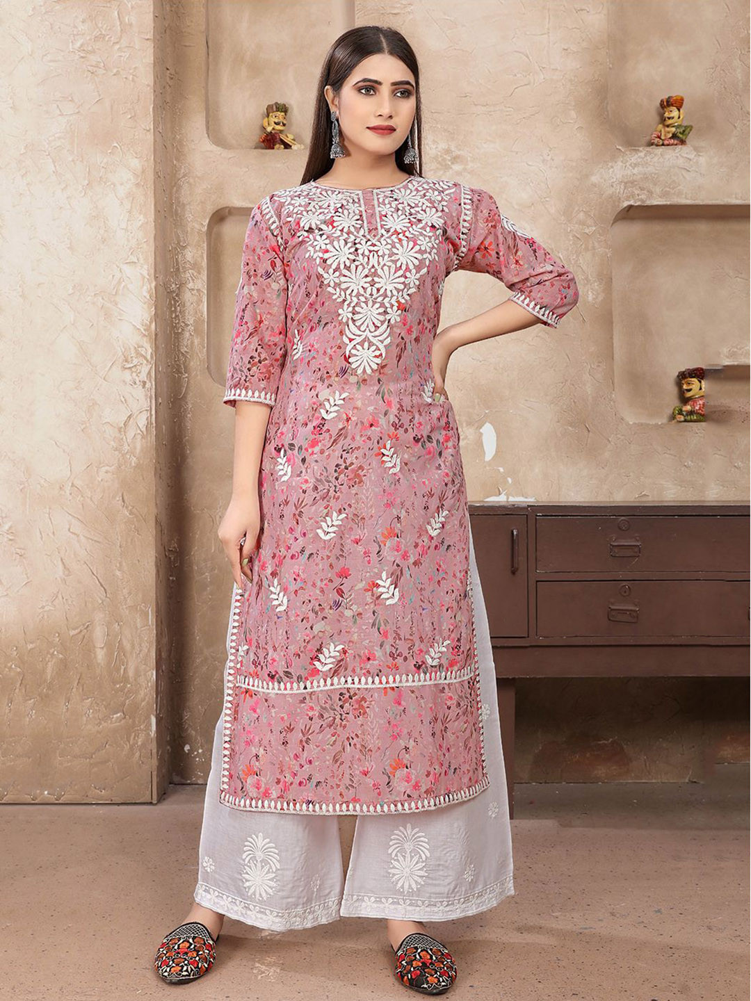 

MISS VERVE Women Floral Embroidered Regular Chikankari Pure Cotton Kurta with Palazzos, Pink
