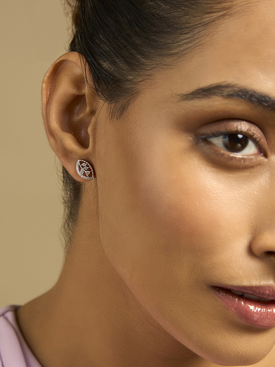

Kushal's Fashion Jewellery Rhodium-Plated Cubic Zirconia-Studded Classic Studs Earrings, White