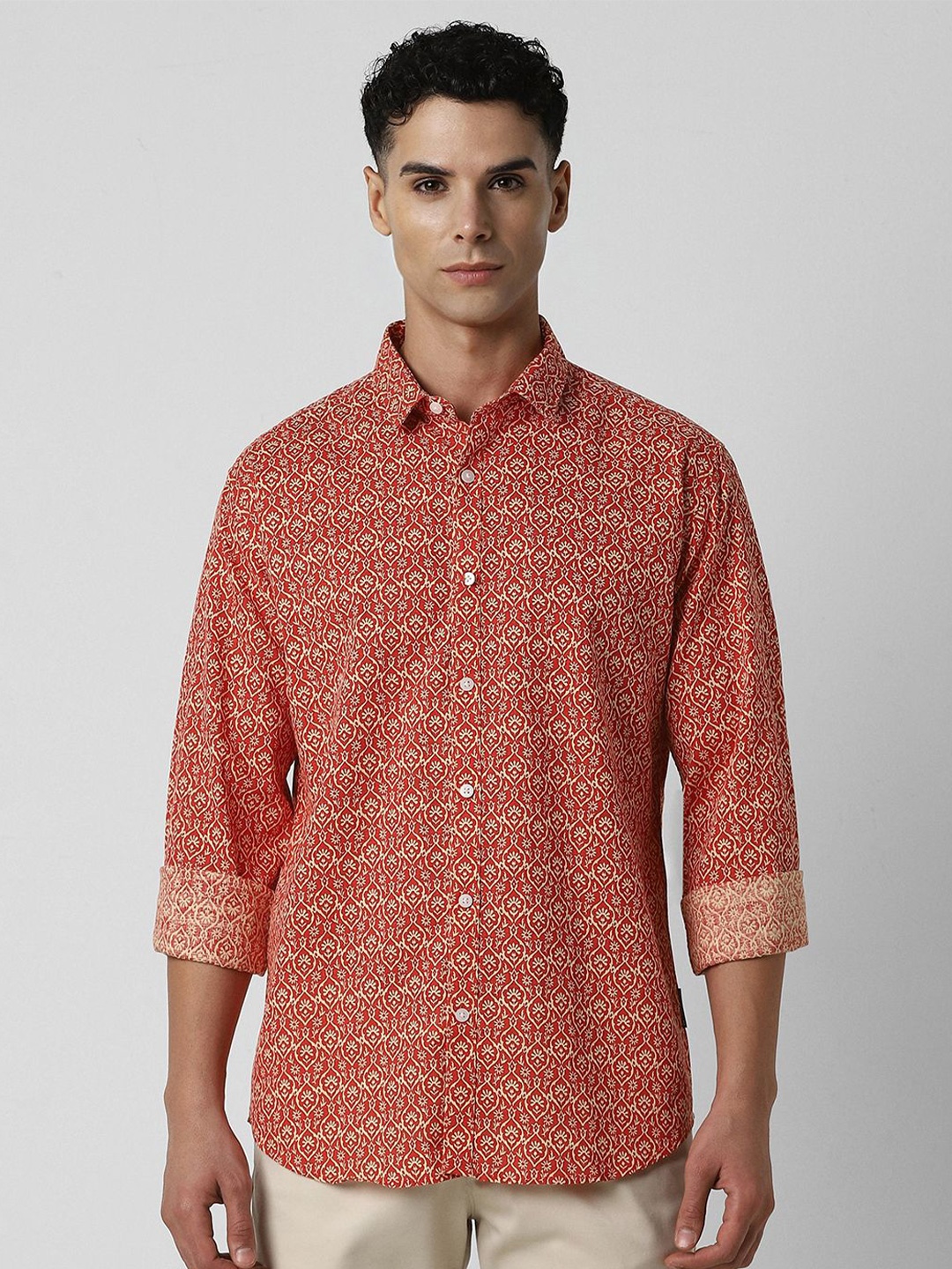 

V Dot Men Spread Collar Abstract Printed Cotton Slim Fit Casual Shirt, Red