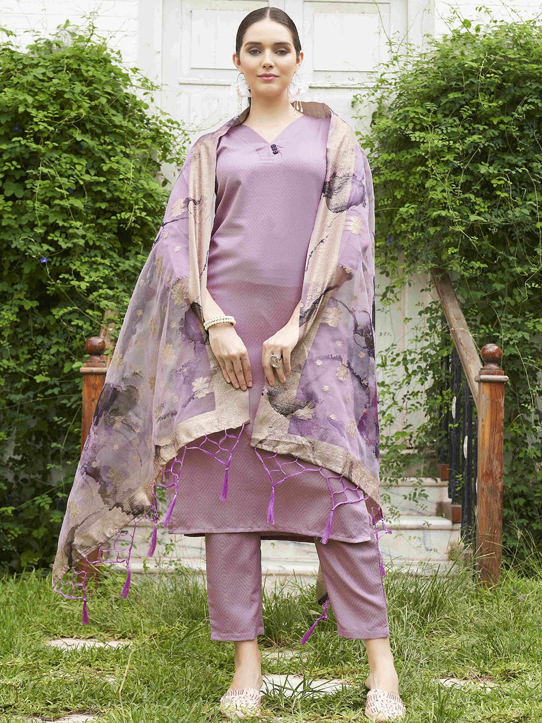 

Tikhi Imli Self Design V-Neck Straight Kurta With Trousers & Dupatta, Pink
