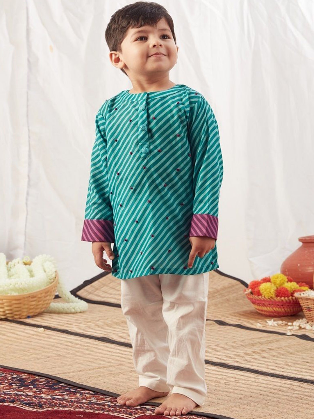 

Vivedkids Boys Leheriya Printed Pure Cotton Straight Kurta with Pyjamas, Blue