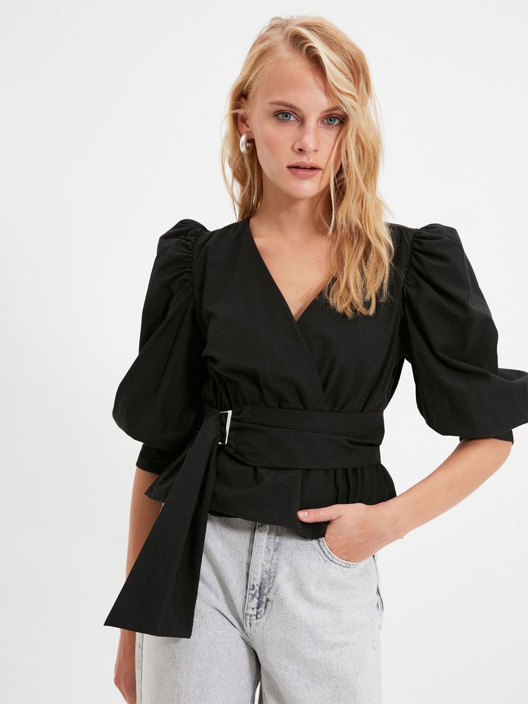 

Trendyol Women Solid V-Neck Cotton Top, Na