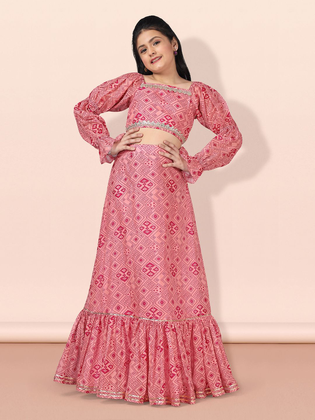 

BAESD Girls Printed Square Neck Puff Sleeves Thread Work Ready to Wear Lehenga & Blouse, Peach