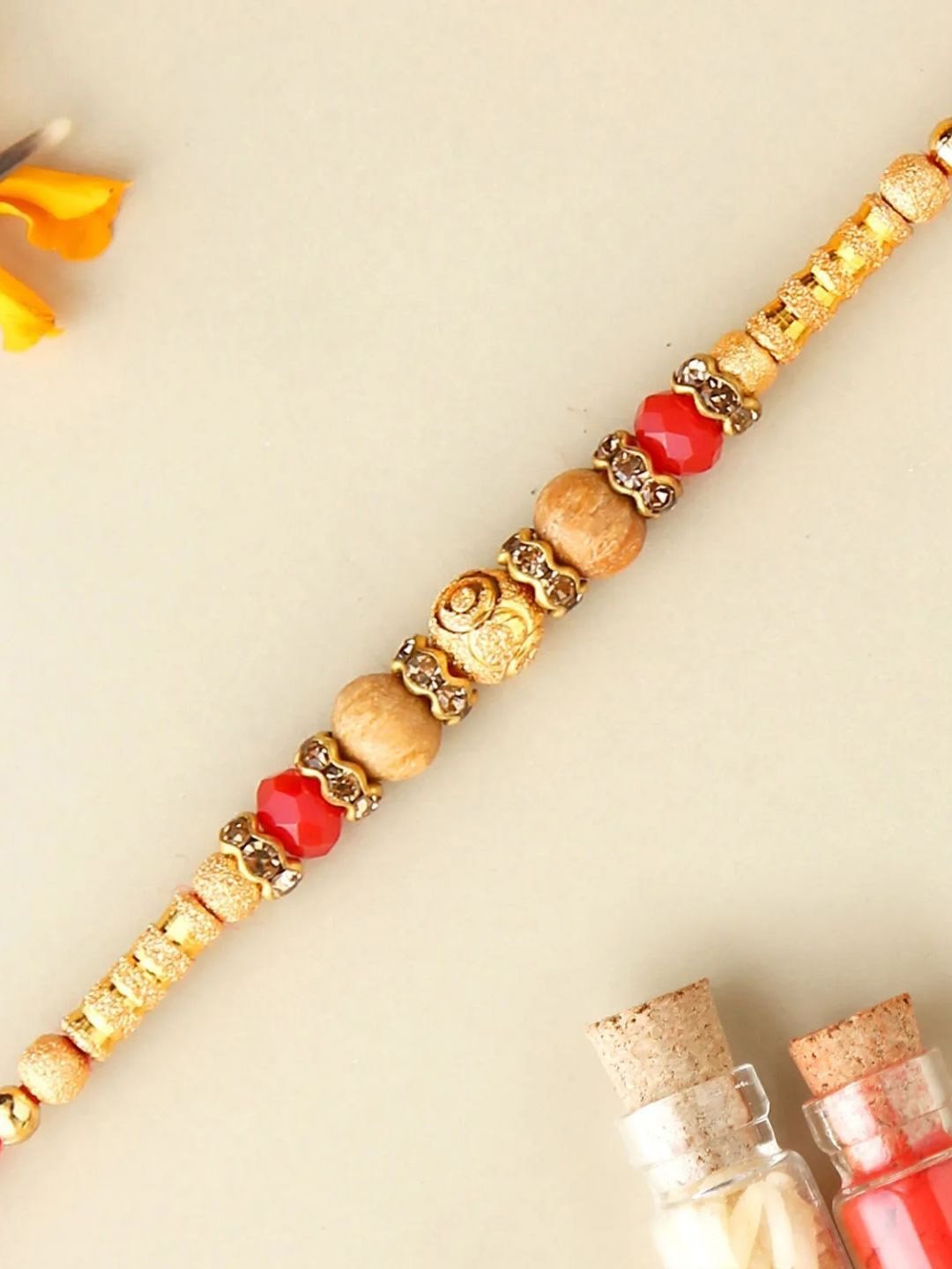 

fnp Pearly Bling Rakhi Bracelet Rakhis, Gold
