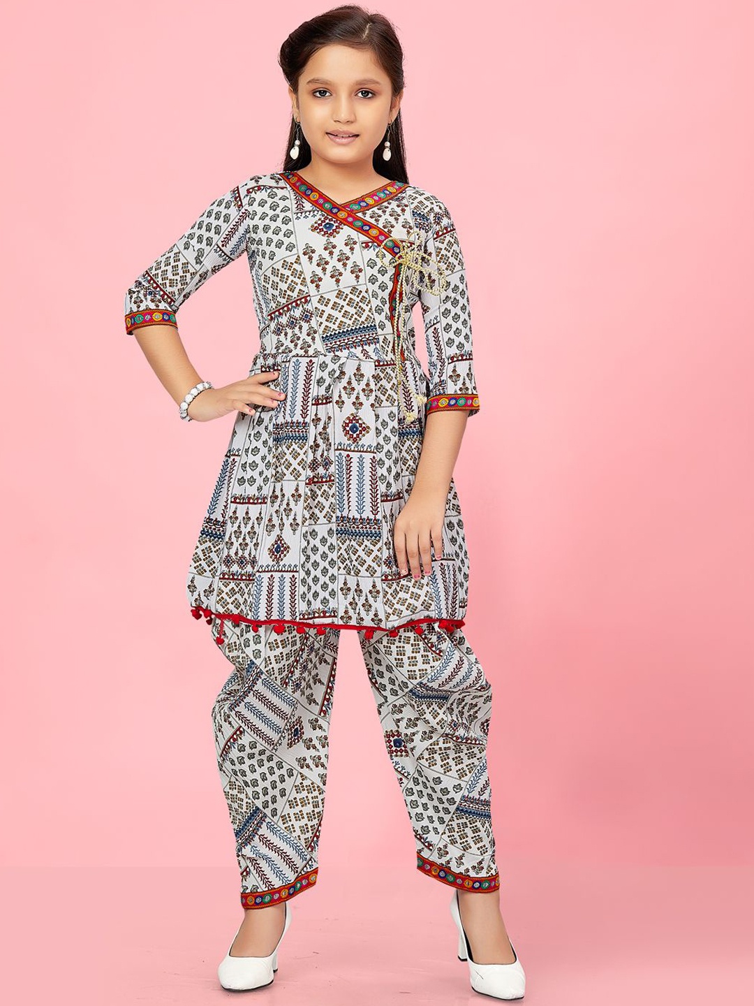

BAESD Girls Printed Regular Mirror Work Kurti with Patiala, White