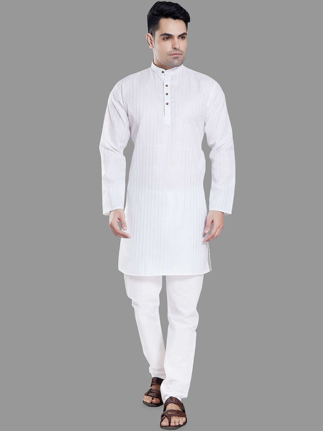 

DIVISIVE Men Striped Regular Kurta with Pyjamas, White