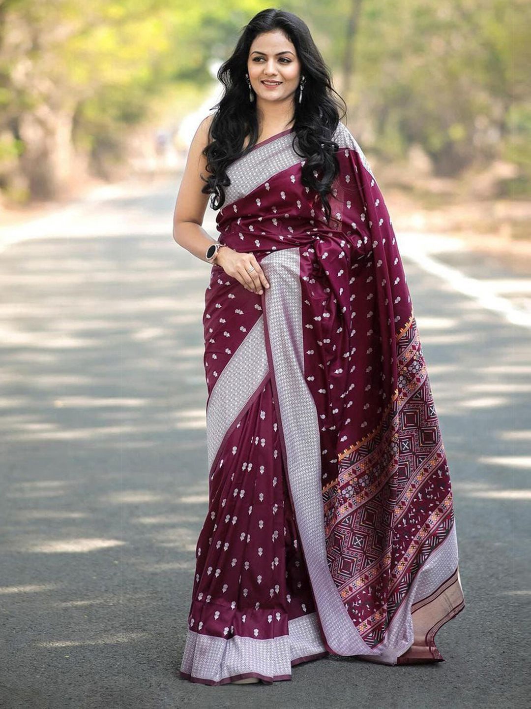 

KALINI Woven Design Art Silk Saree, Purple