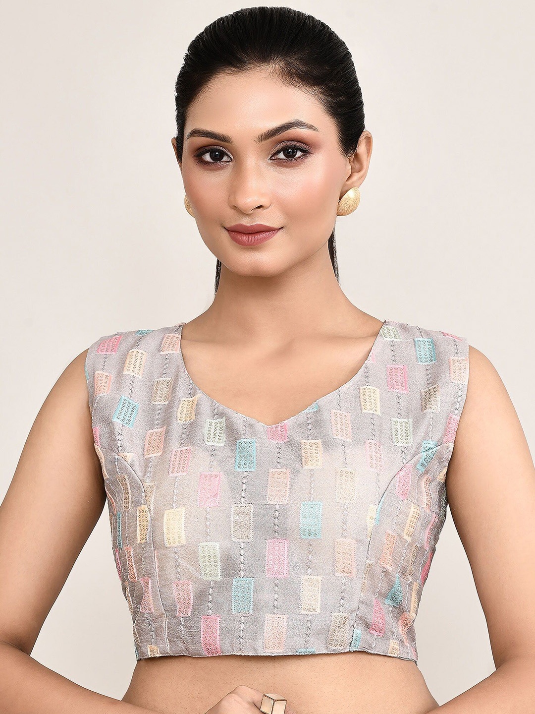 

Manu Designer Embroidery Details Saree Blouse, Purple