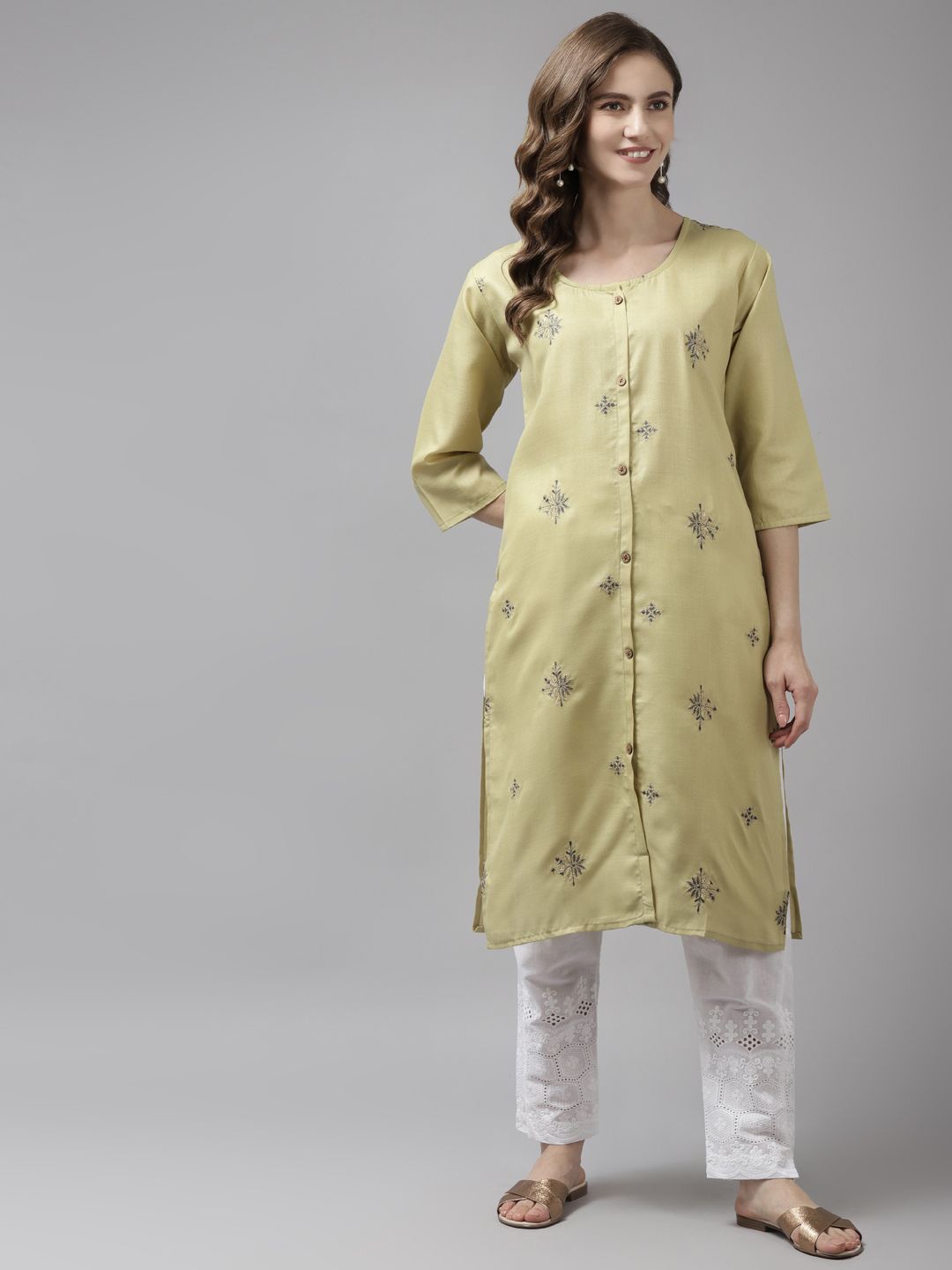 

BAESD Women Embroidered Gotta Patti Kurta, Green