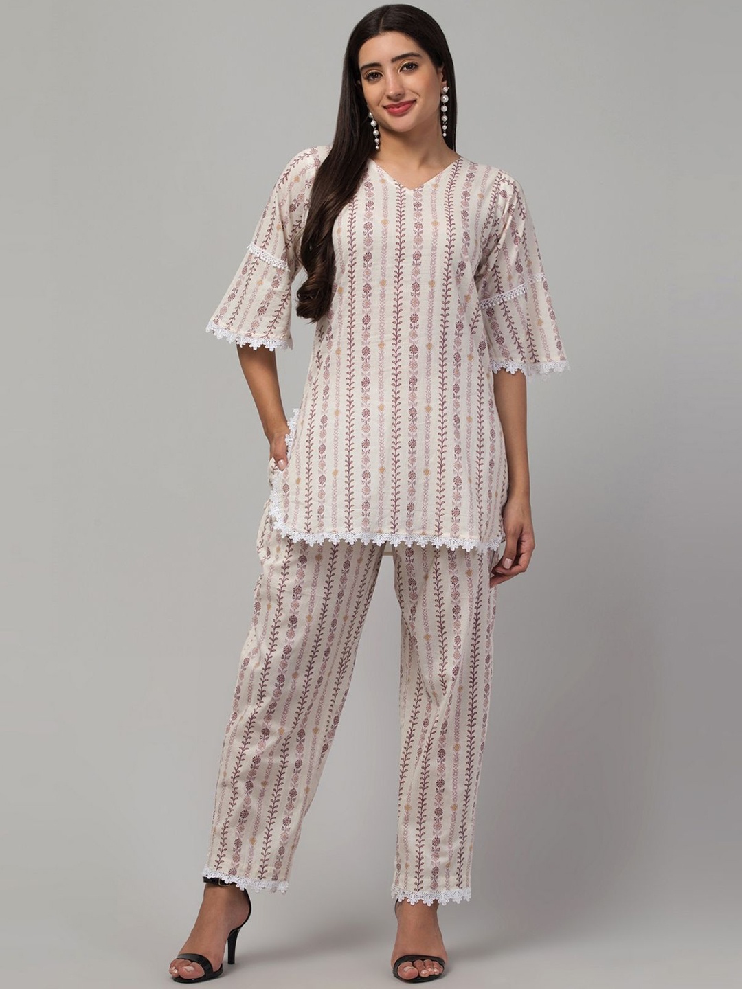 

BESTIC FASHION Women Floral Printed High Slit Pure Cotton Kurta with Pyjamas, Beige