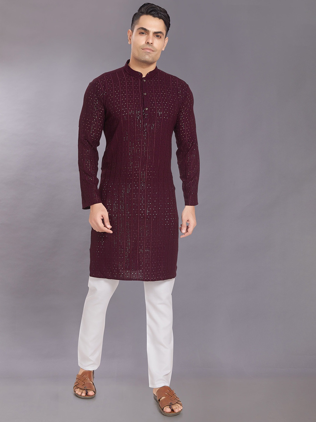

DIVISIVE Men Ethnic Motifs Thread Work Kurta, Burgundy