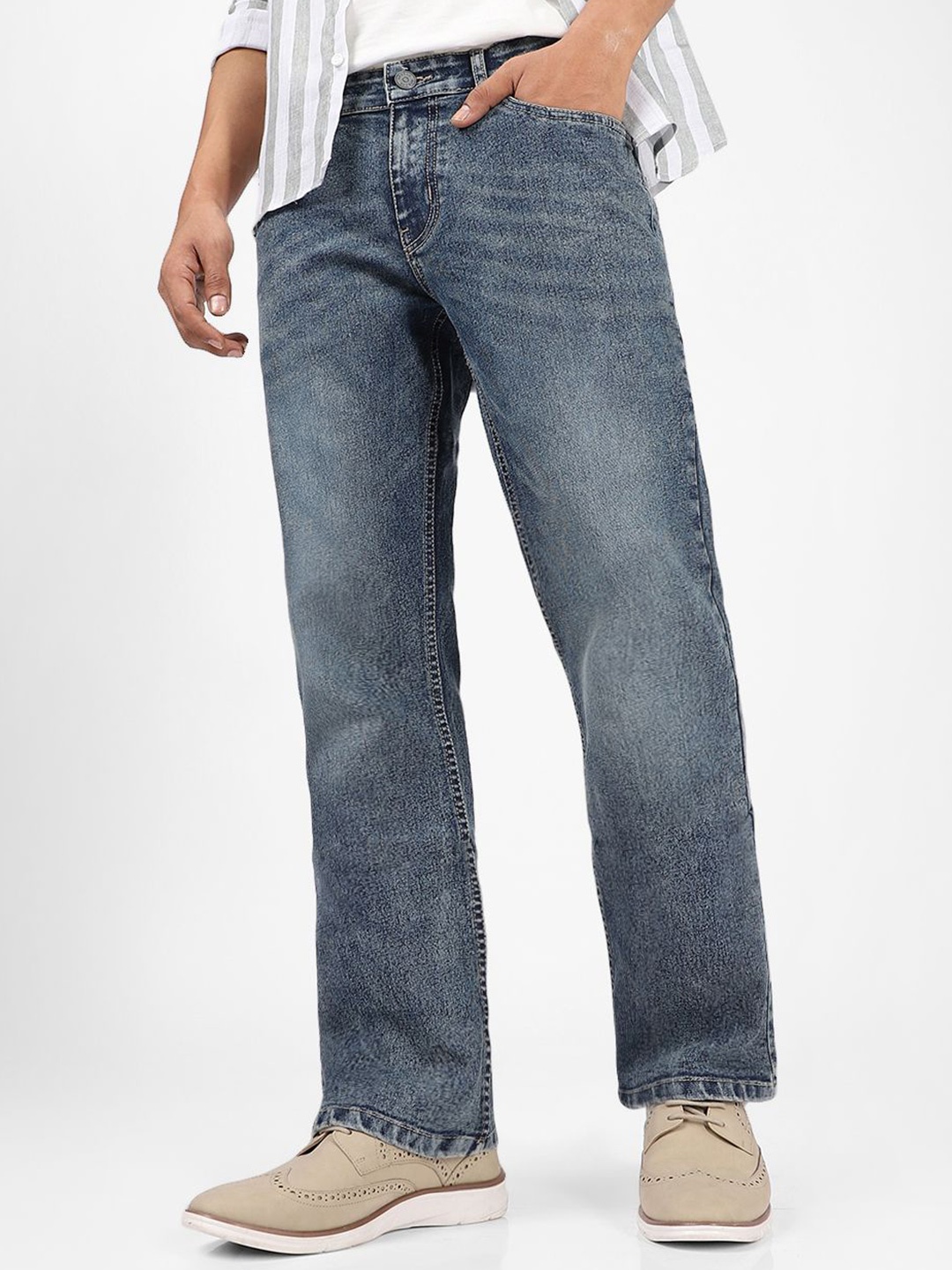 

Urbano Fashion Men Bootcut Low Distress Light Fade Stretchable Jeans, Blue