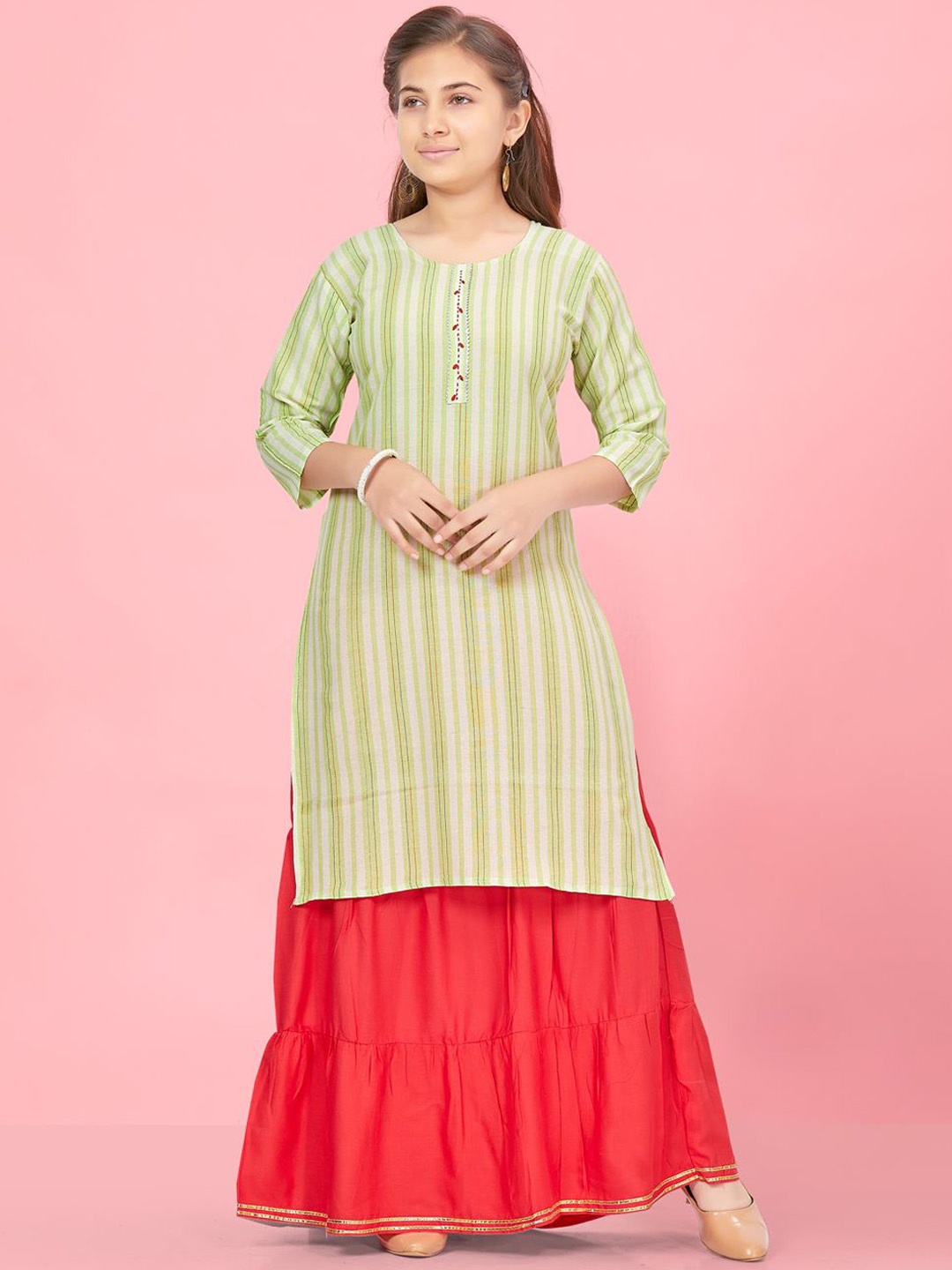

BAESD Girls Striped Keyhole Neck Thread Work Kurta, Green