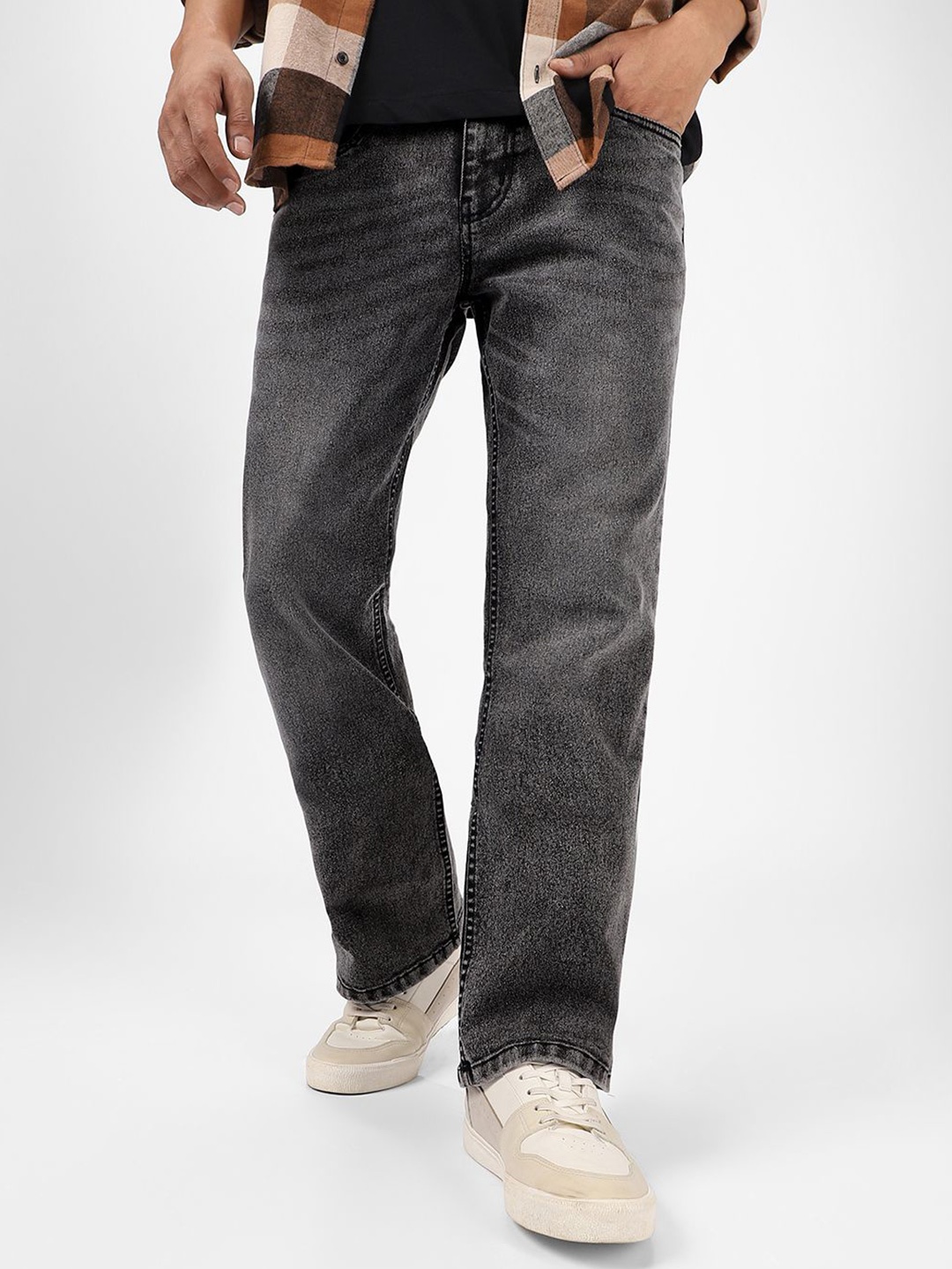 

Urbano Fashion Men Bootcut Low Distress Light Fade Stretchable Jeans, Black