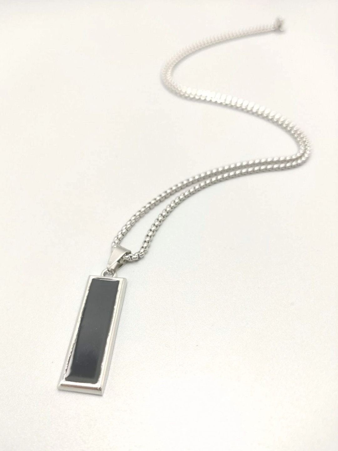 

KRENOZ Men Sliver-Plated Stainless Steel Textured Pendant With Chain, Silver
