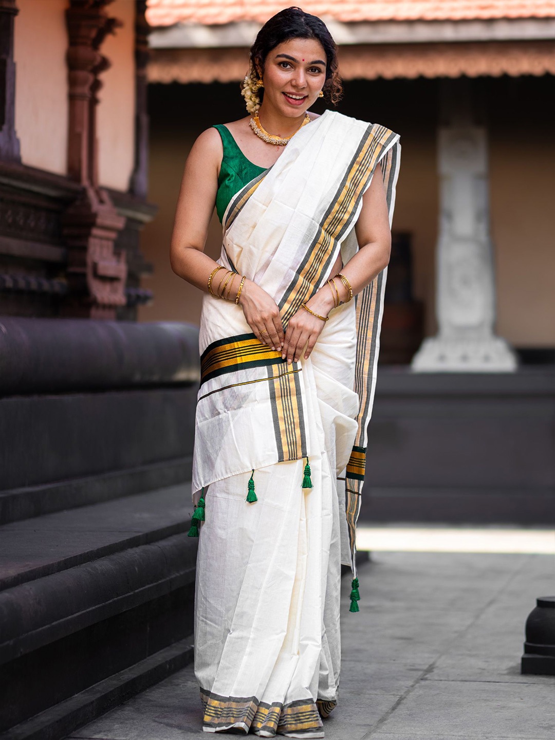 

I LOVE SAREES Zari Pure Cotton Kasavu Saree, Off white