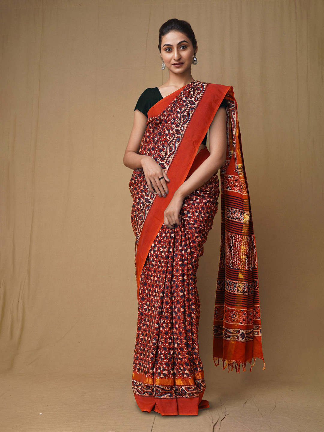 

Unnati Silks Ajrak Block Zari Art Silk Handloom Chanderi Saree, Red