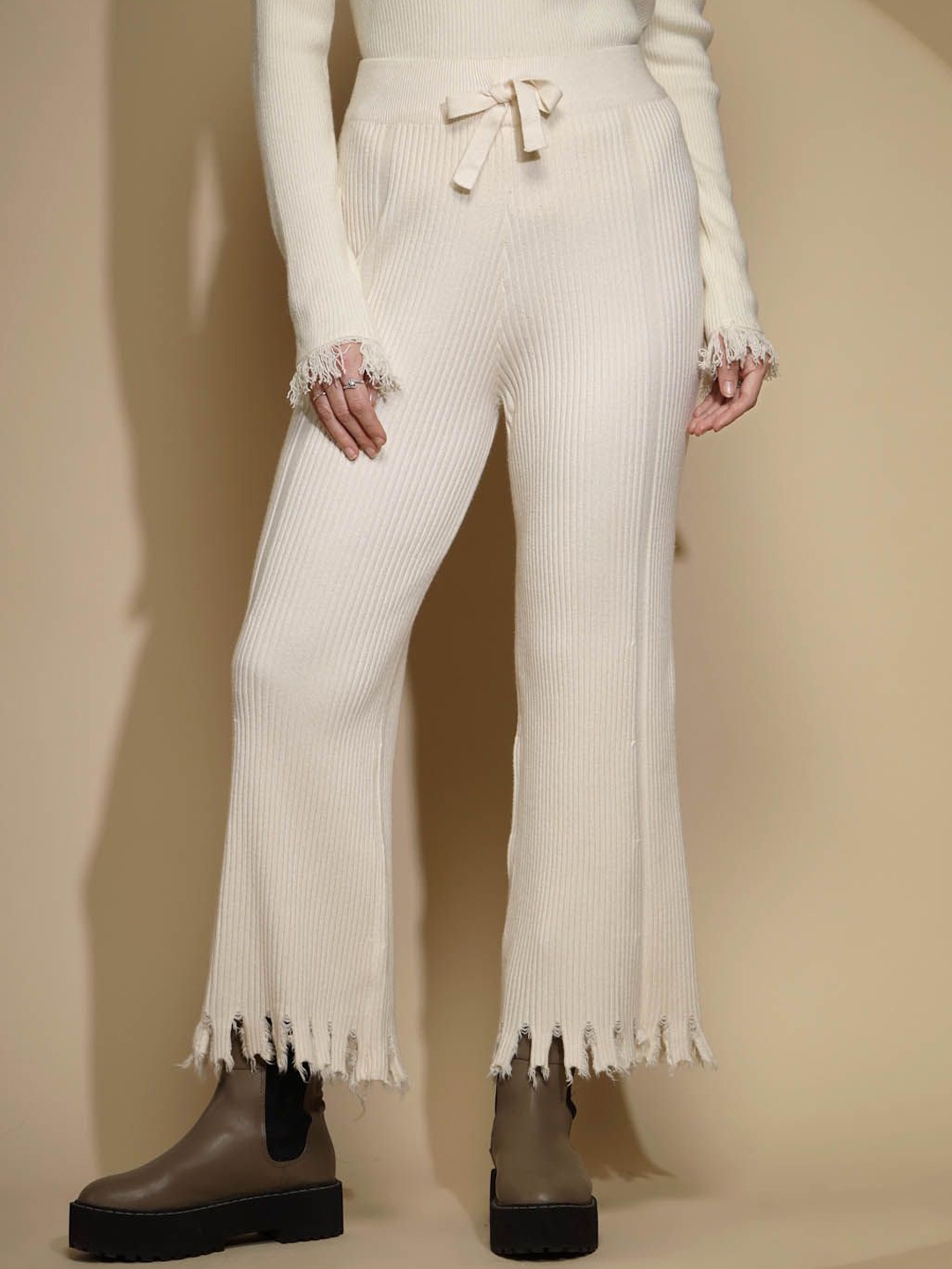 

Global Republic Relaxed Fit Cigarette Trouser, Off white
