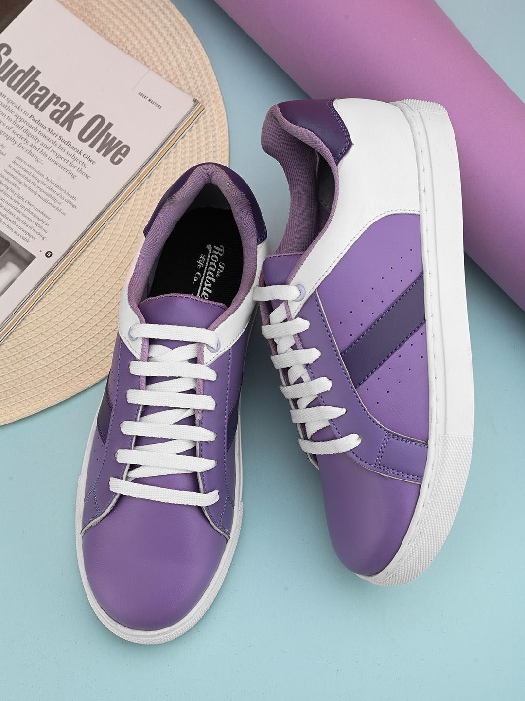 

The Roadster Lifestyle Co Women Casual Sneakers, White