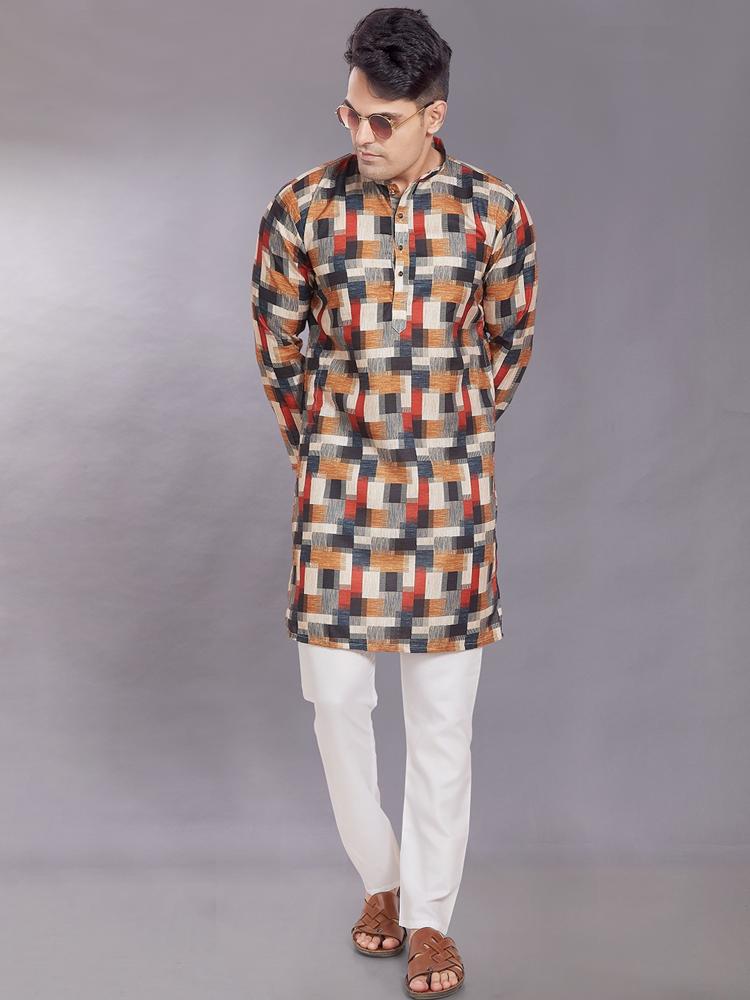 

DIVISIVE Men Checked Thread Work Pathani Kurta, Multi