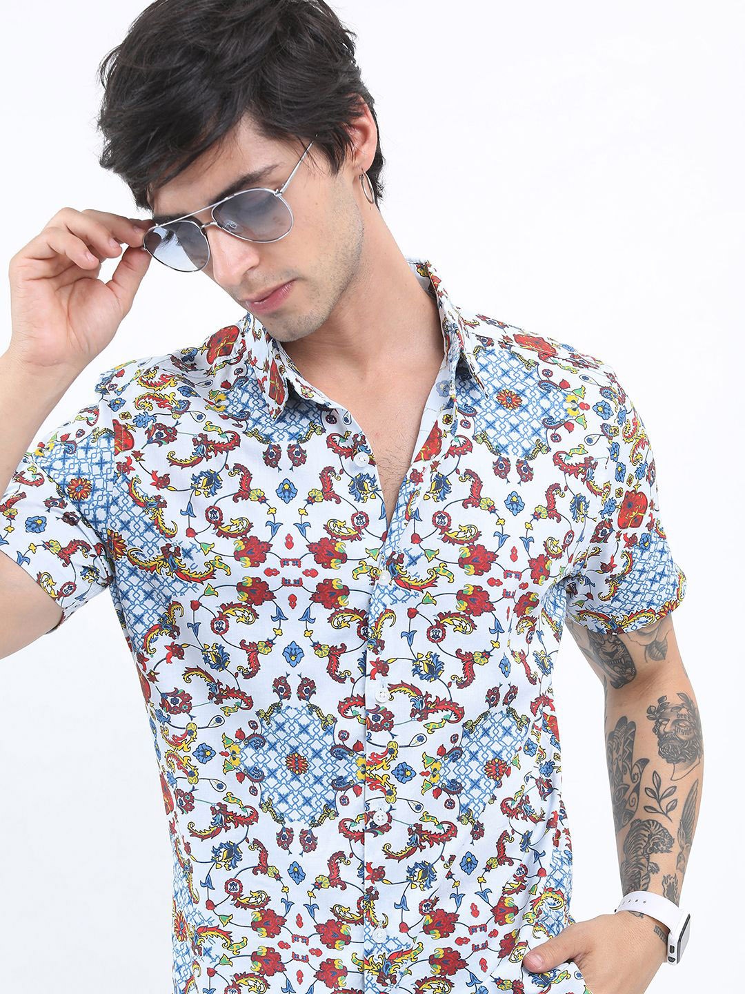 

HIGHLANDER Men Spread Collar Floral Printed Cotton Slim Fit Casual Shirt, White