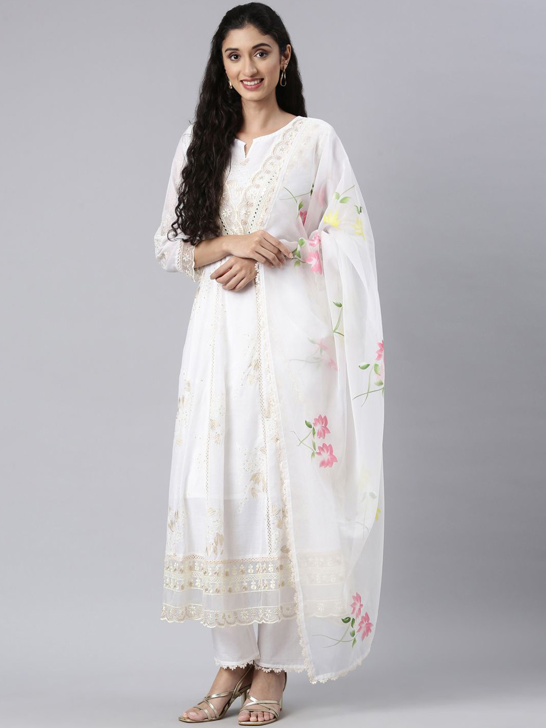 

Neerus Women Floral Embroidered Regular Thread Work Kurta with Trousers & With Dupatta, White