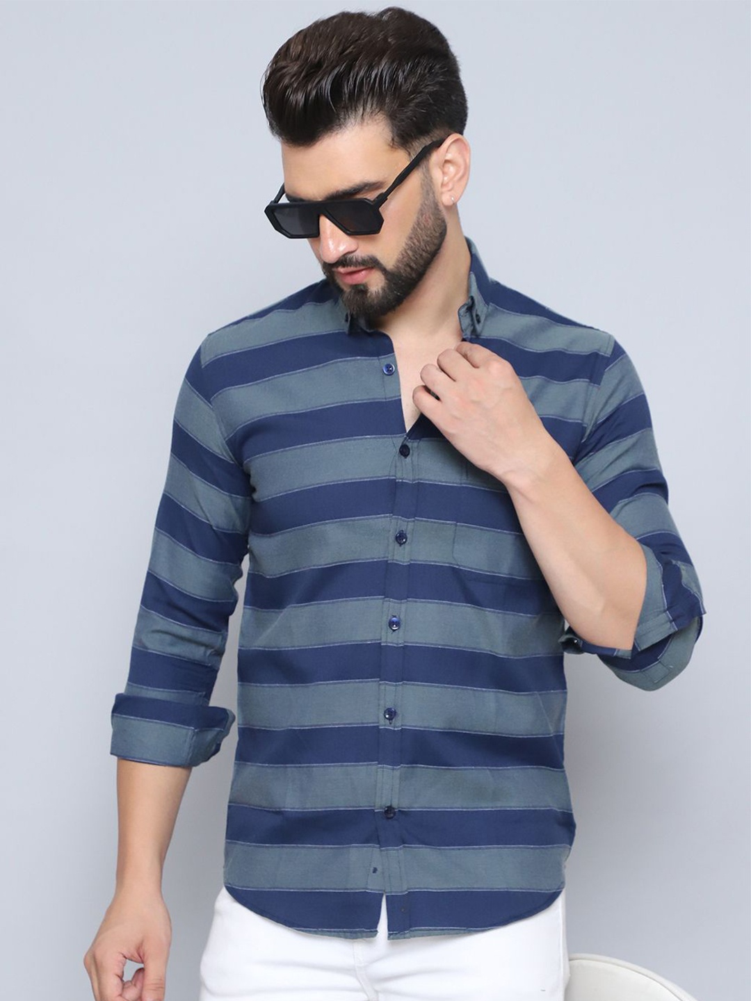 

Indian Needle Men Classic Button-Down Collar Striped Cotton Casual Shirt, Blue