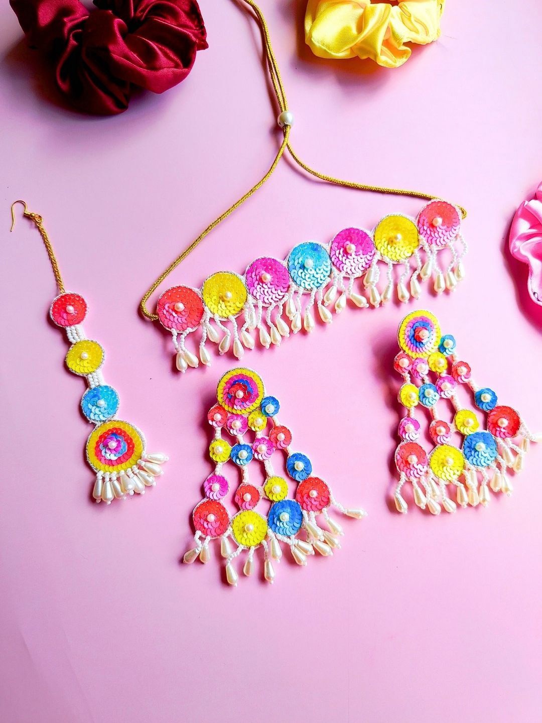 

Sangria Pink Gold-Plated Floral Beaded Boho Jewellery Set