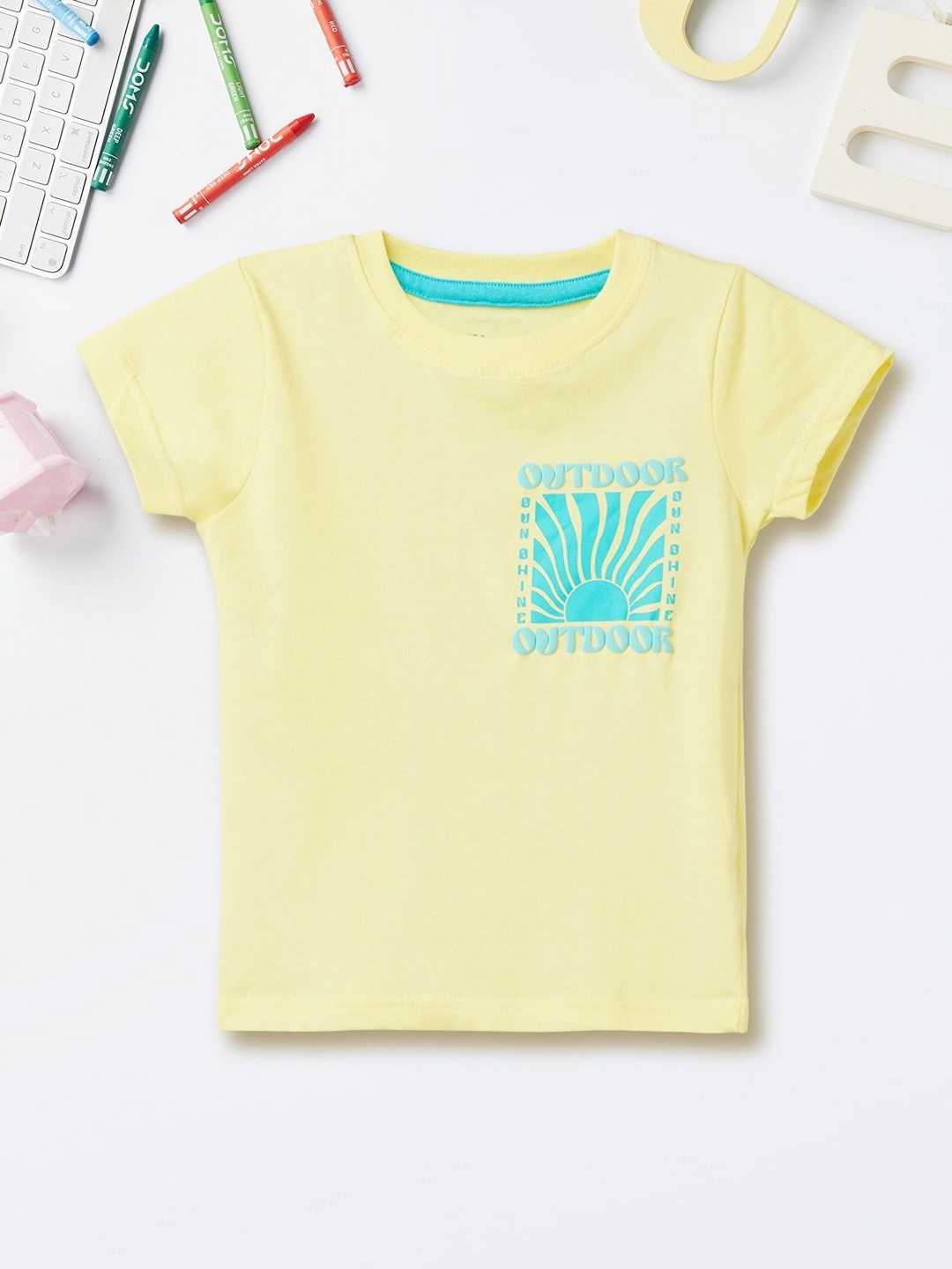 

max Boys Floral Pockets T-shirt, Yellow