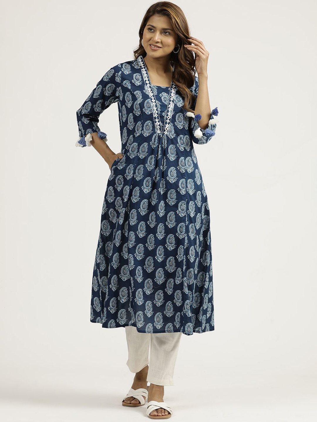 

Jaipur Kurti Paisley Printed Pakistani Kurta, Blue