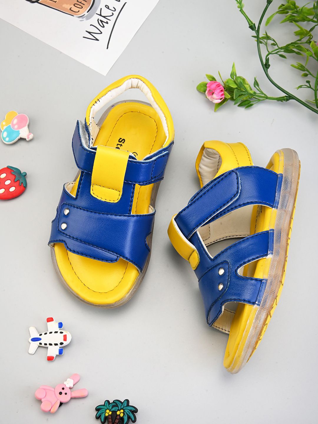 

STEFENS Kids Velcro Sports Sandals, Yellow