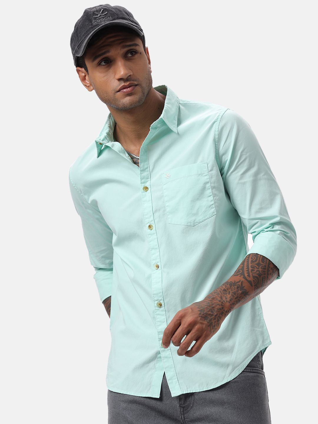 

WROGN Men Custom Spread Collar Solid Cotton Casual Shirt, Blue