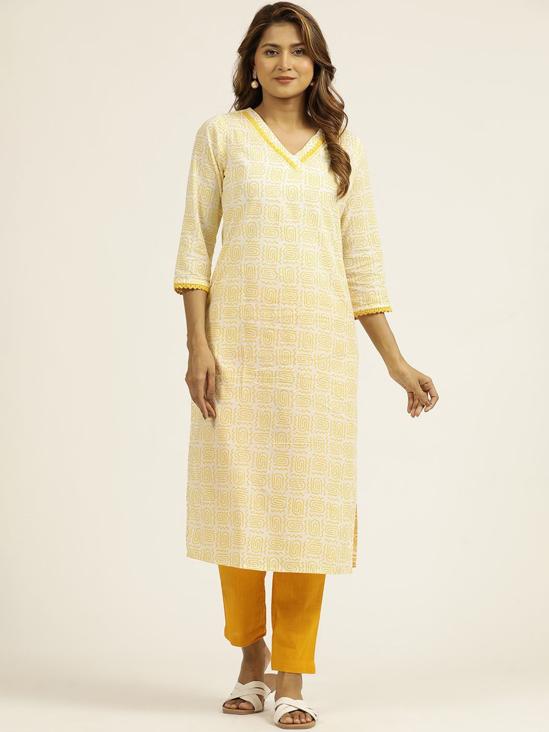 

Jaipur Kurti Cotton Abstract Printed Straight Kurta, Yellow