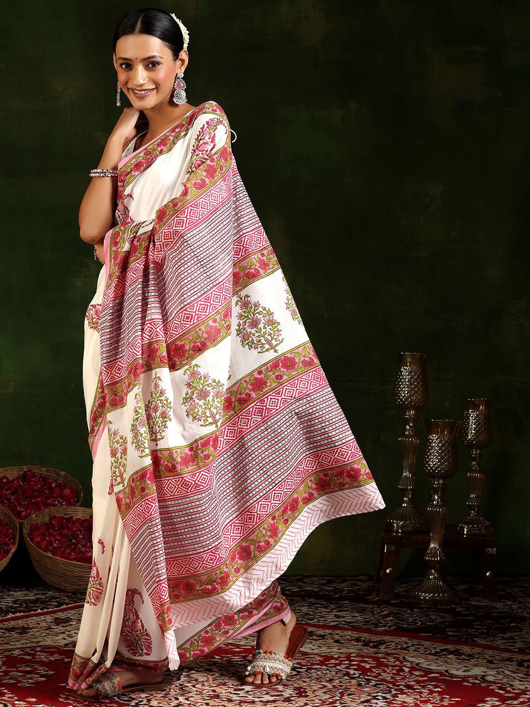 

Libas Floral Pure Cotton Printed Saree, Off white