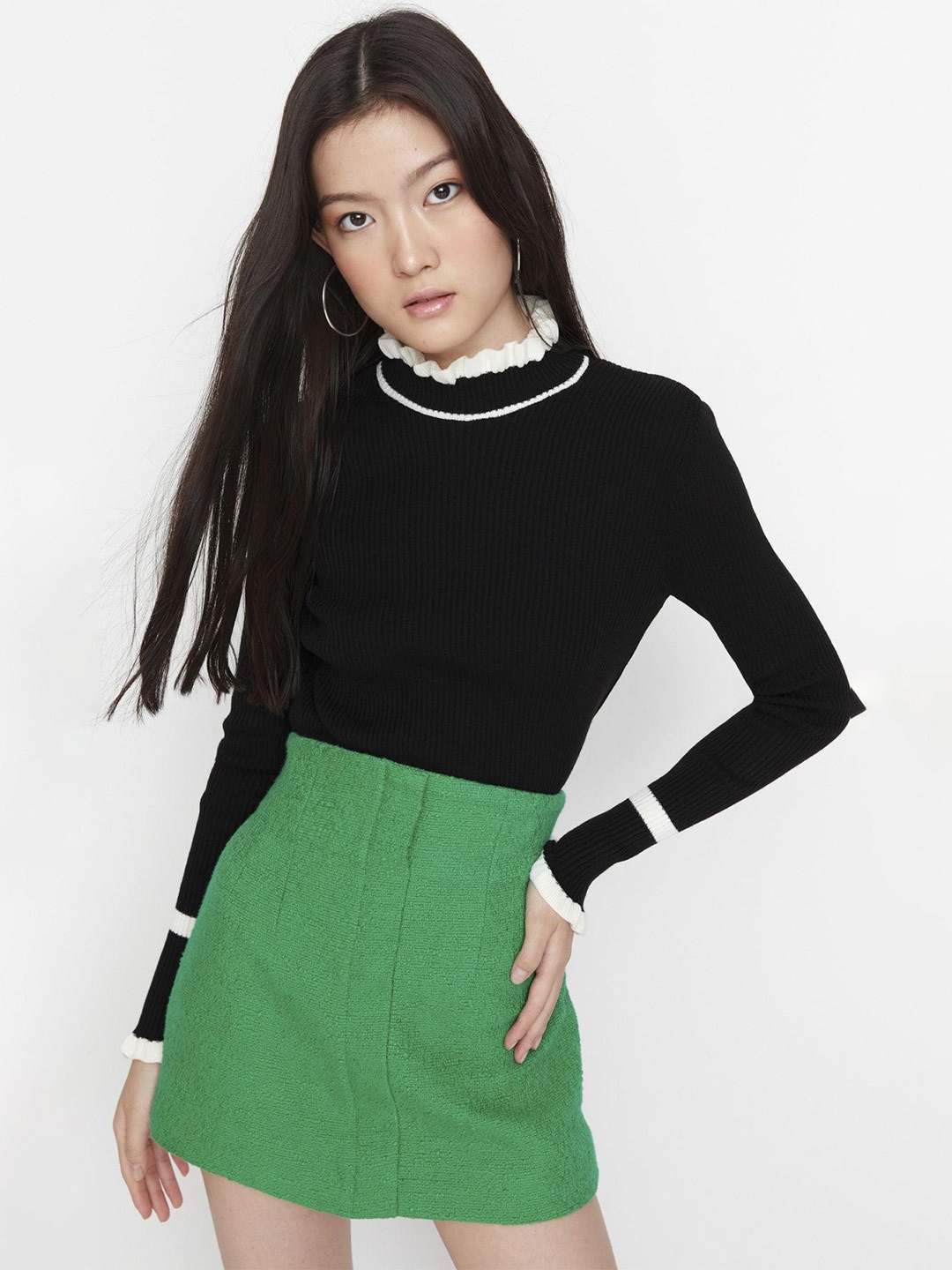 

Trendyol Women Striped Crop Pullover, Black