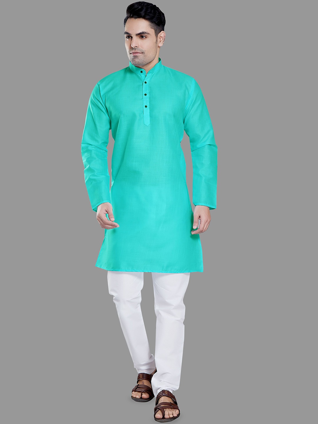 

DIVISIVE Men Regular Kurta with Pyjamas, Green