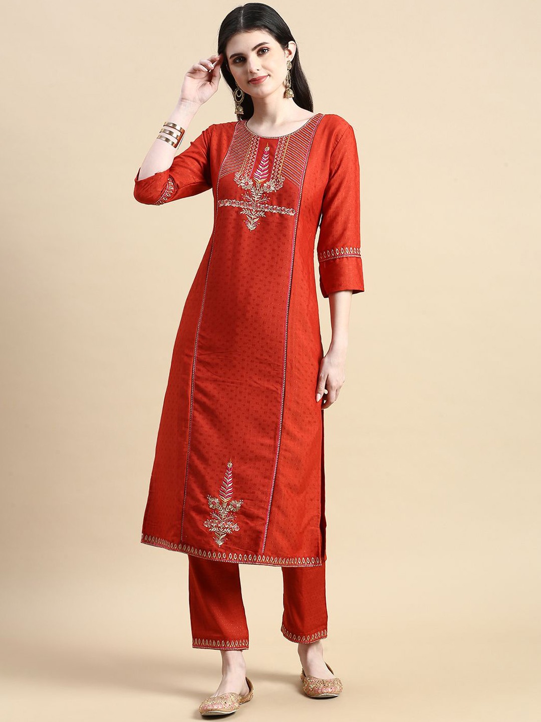 

GRANTH FASHION Women Embroidered Regular Zardozi Kurta with Trousers, Maroon