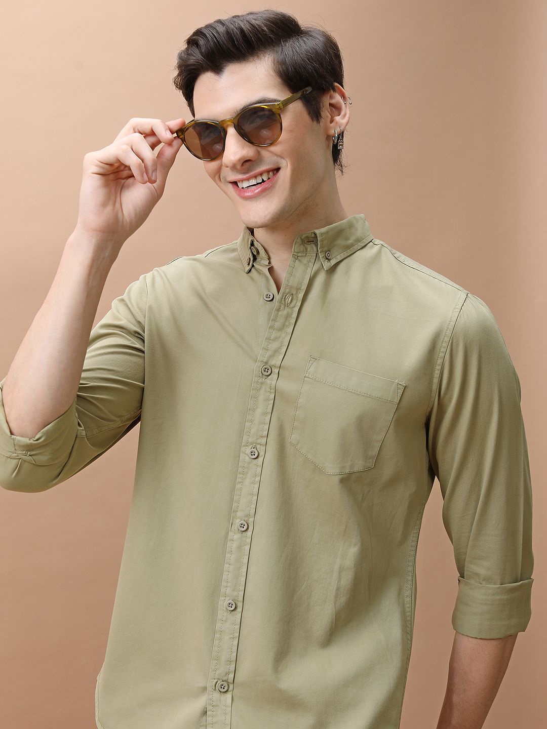 

HIGHLANDER Men Button-Down Collar Solid Cotton Slim Fit Casual Shirt, Olive