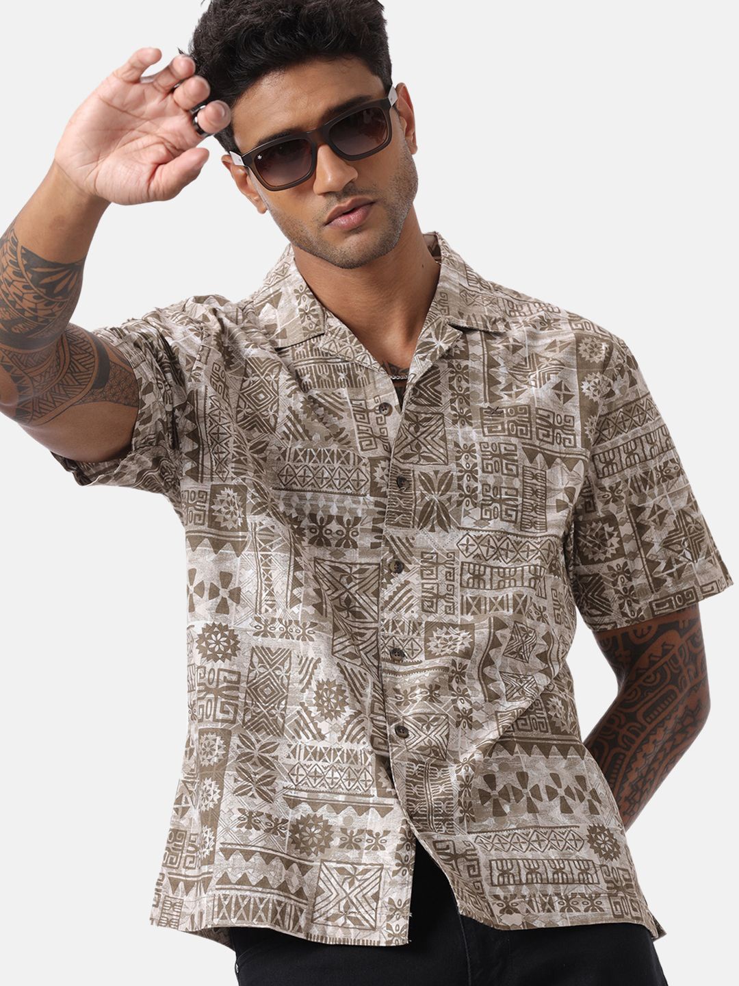 

WROGN Men Custom Spread Collar Abstract Printed Cotton Oversized Casual Shirt, Brown