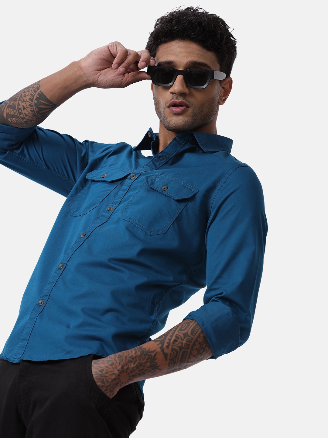 

WROGN Men Custom Spread Collar Solid Cotton Casual Shirt, Teal