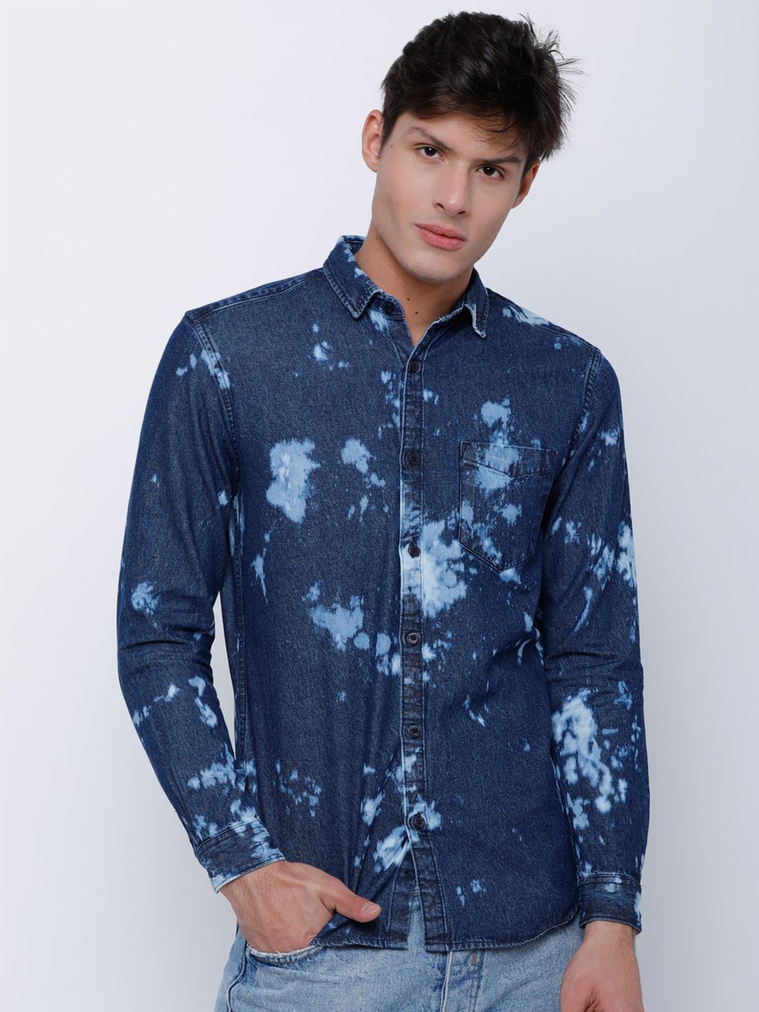 

HIGHLANDER Men Spread Collar Dyed Cotton Slim Fit Casual Shirt, Blue