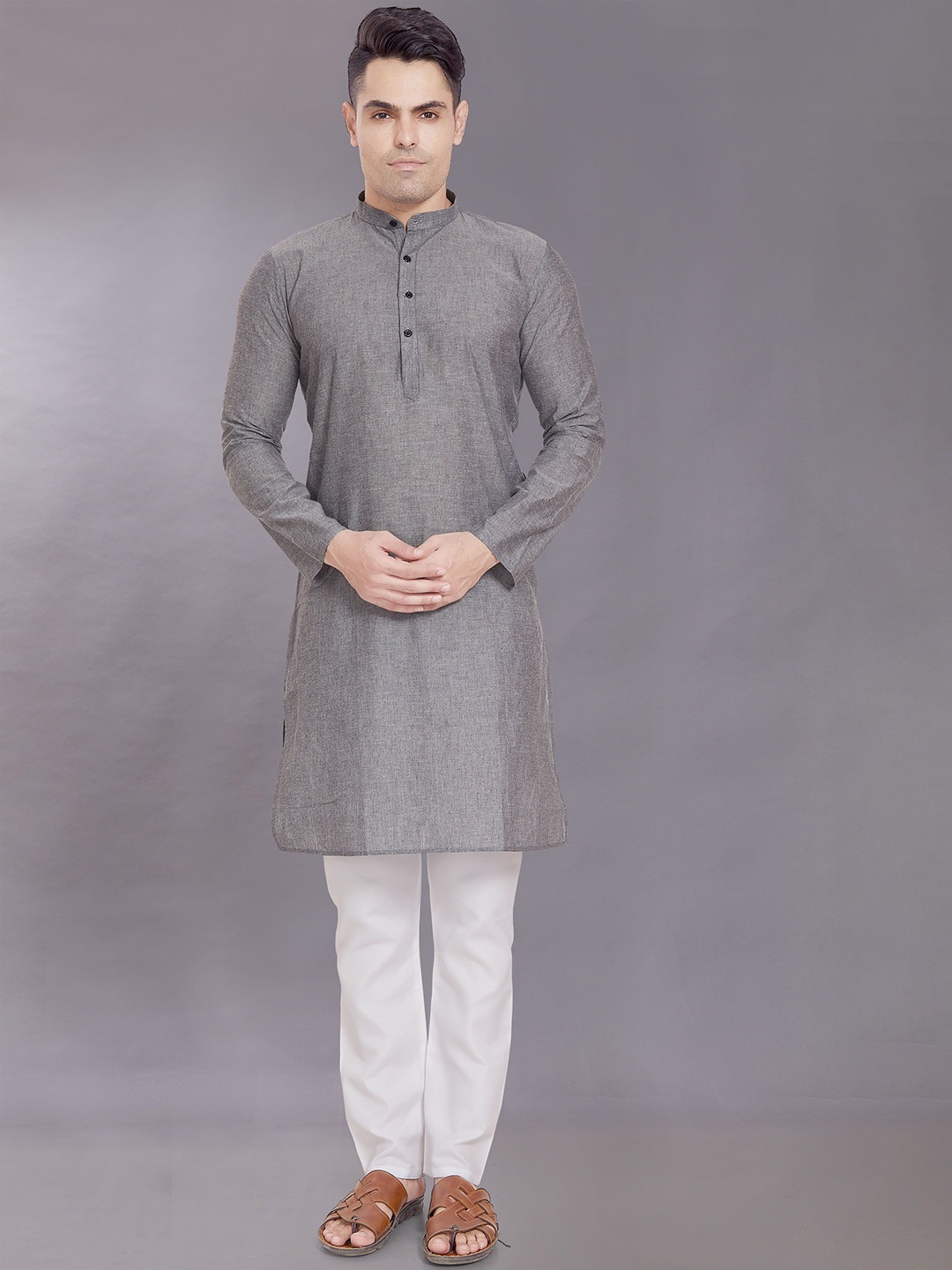 

DIVISIVE Men Chikankari Kurta, Grey