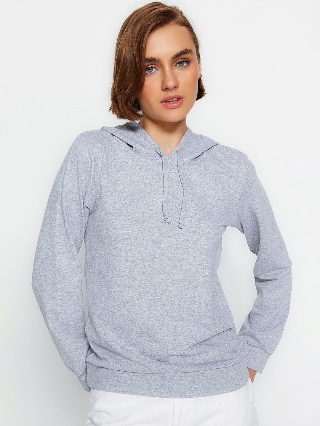 

Trendyol Women Solid Hooded Sweatshirt, Grey