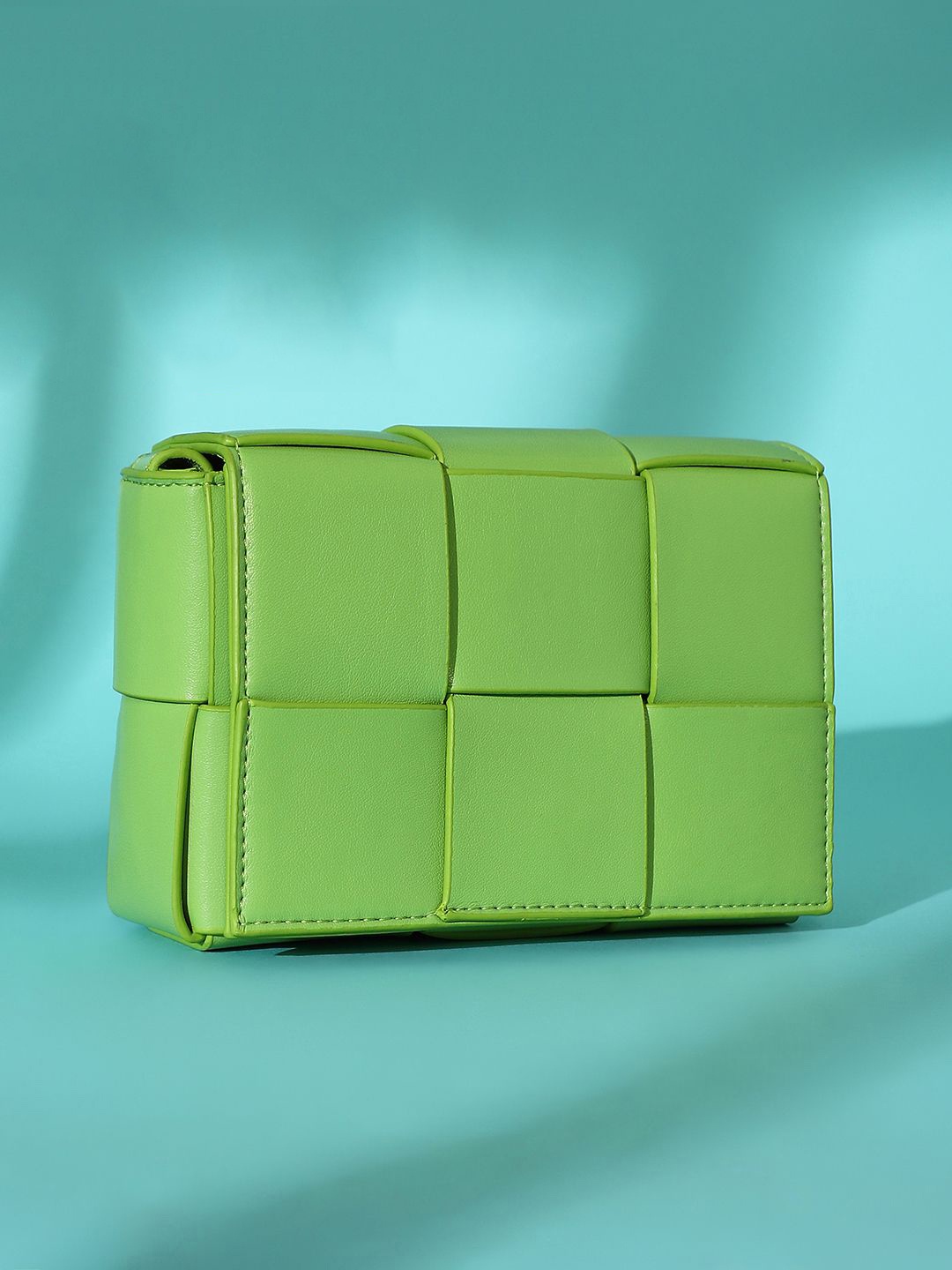 

HAUTE SAUCE by Campus Sutra Leather Structured Sling Bag, Green