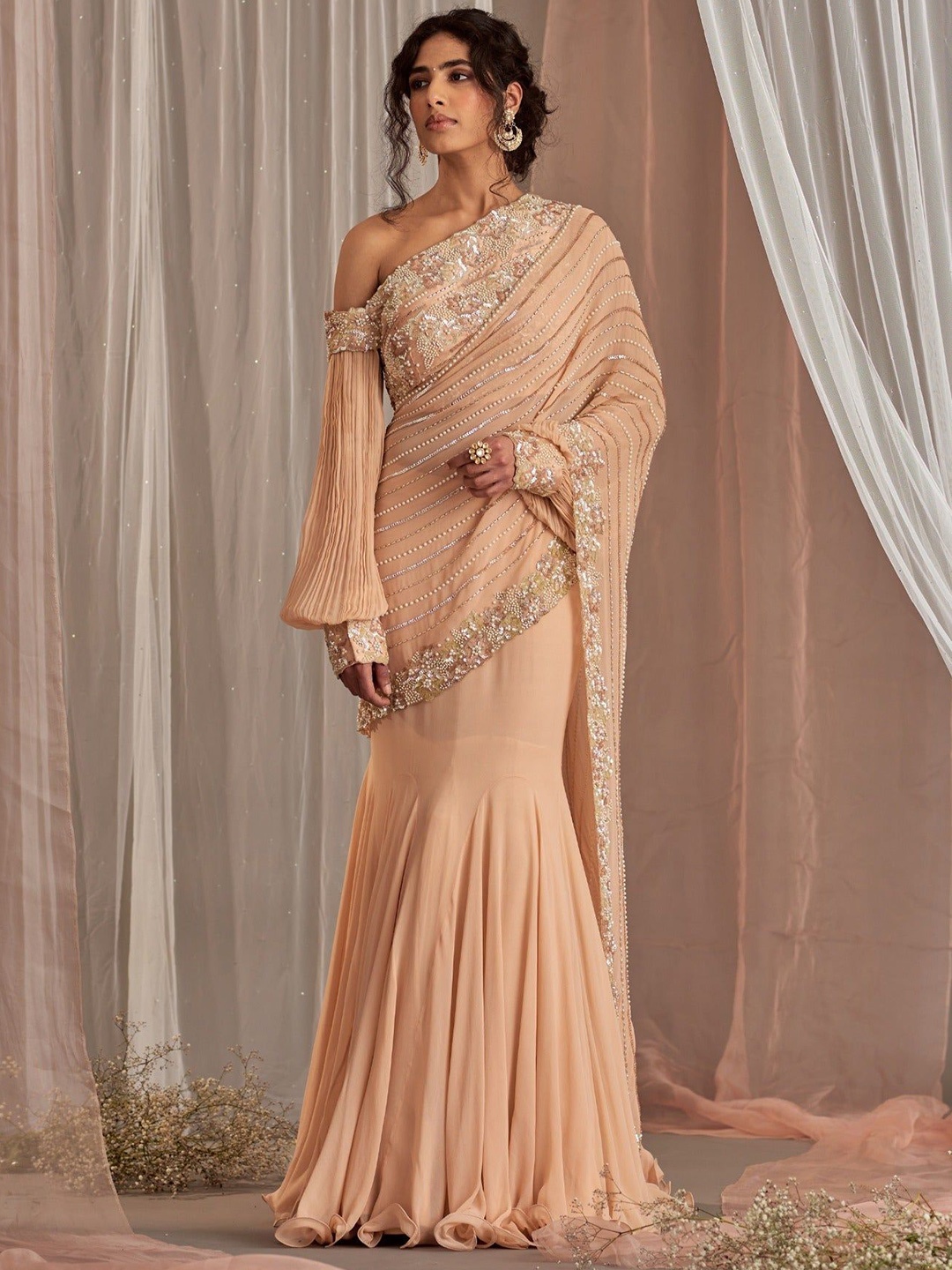 

NIDHIKA SHEKHAR Embellished Beads and Stones Pure Georgette Chanderi Saree, Cream